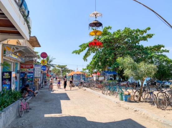 Gili Street 2
